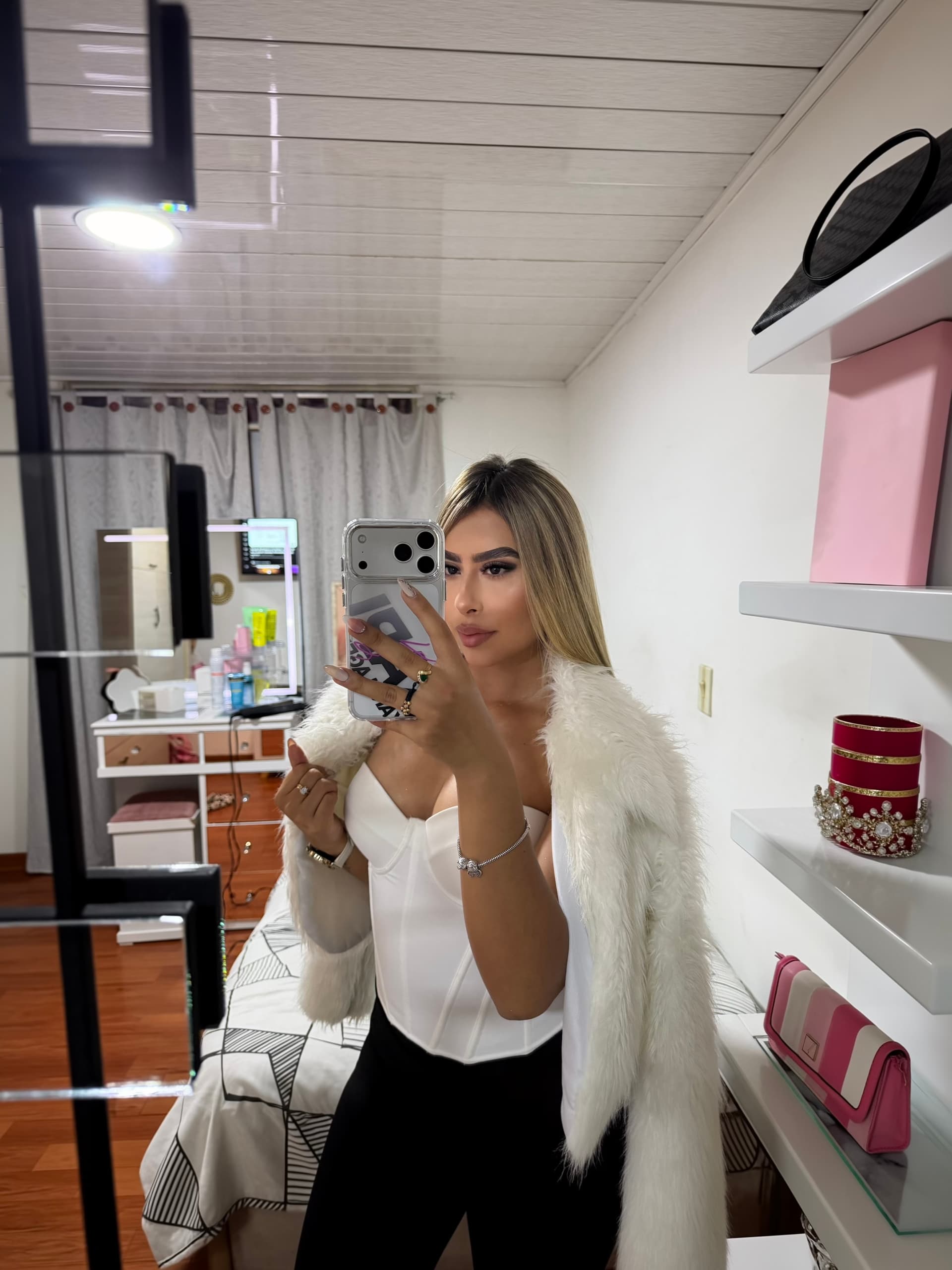 Laura Albarracin